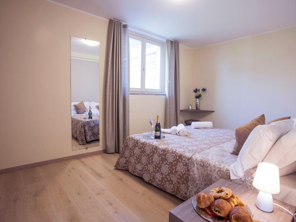 Ossuccio Grande C Home With Pool Sleeps 12 By Italian Apartments Como Exterior photo