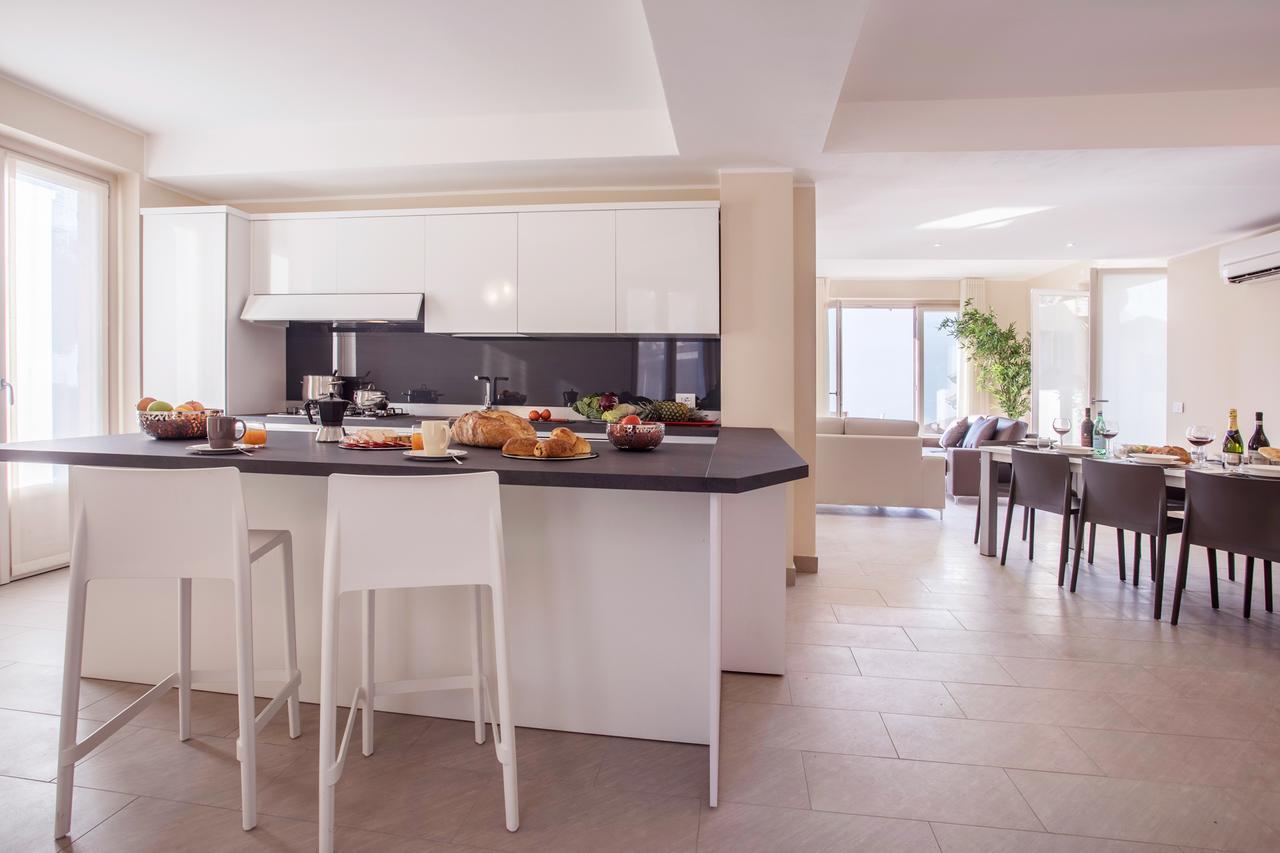 Ossuccio Grande C Home With Pool Sleeps 12 By Italian Apartments Como Exterior photo