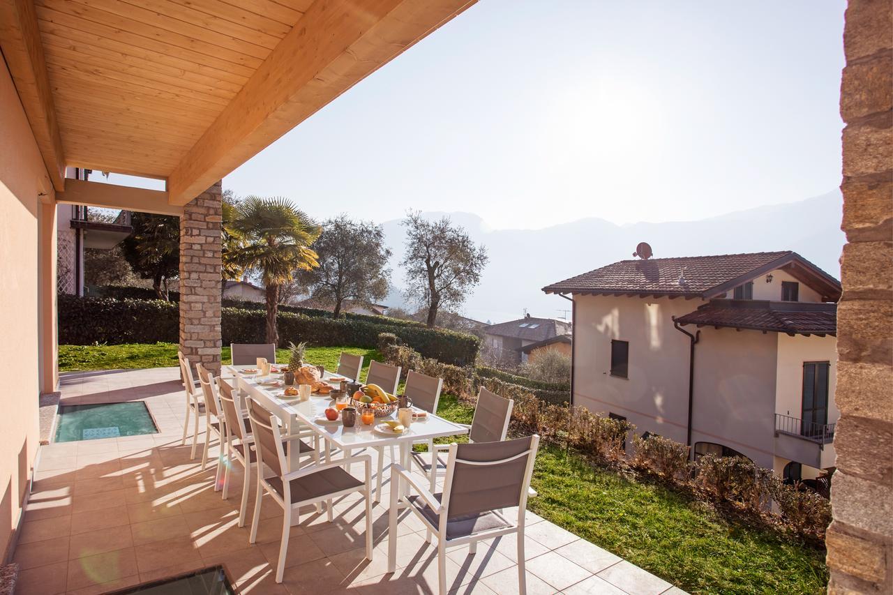 Ossuccio Grande C Home With Pool Sleeps 12 By Italian Apartments Como Exterior photo